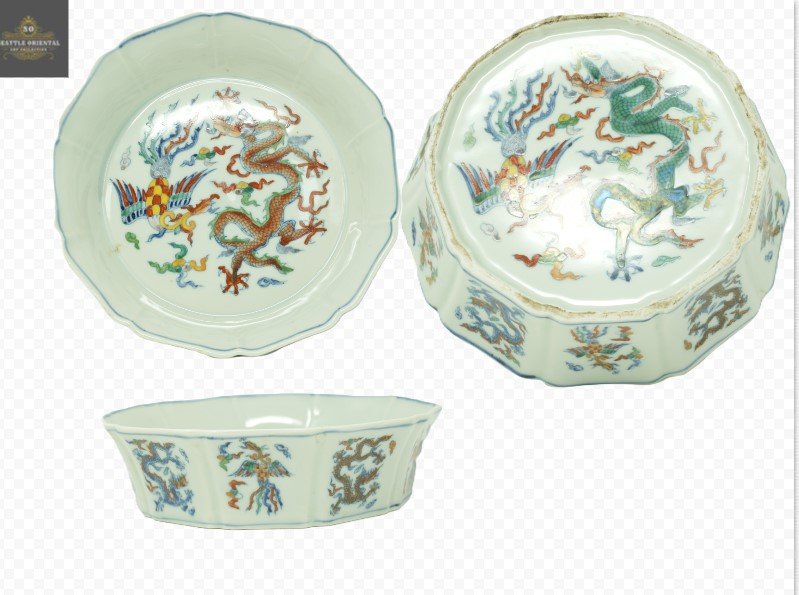Doucai Dragon Pattern Decagon Brush Wash, Ming Dynasty Xuande