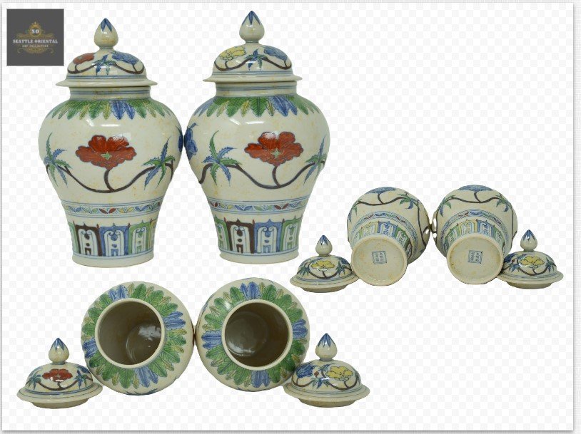 A Pair of Doucai Okra Flower Jars with Lids, Ming Dynasty Chenghua